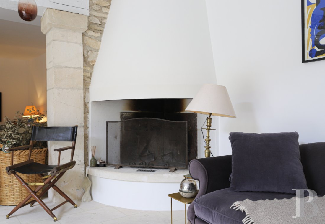 A 17th-century farmhouse in the heart of the Luberon National Park at Oppède-le-Vieux in in Vaucluse - photo  n°7